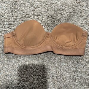 Strapless bra